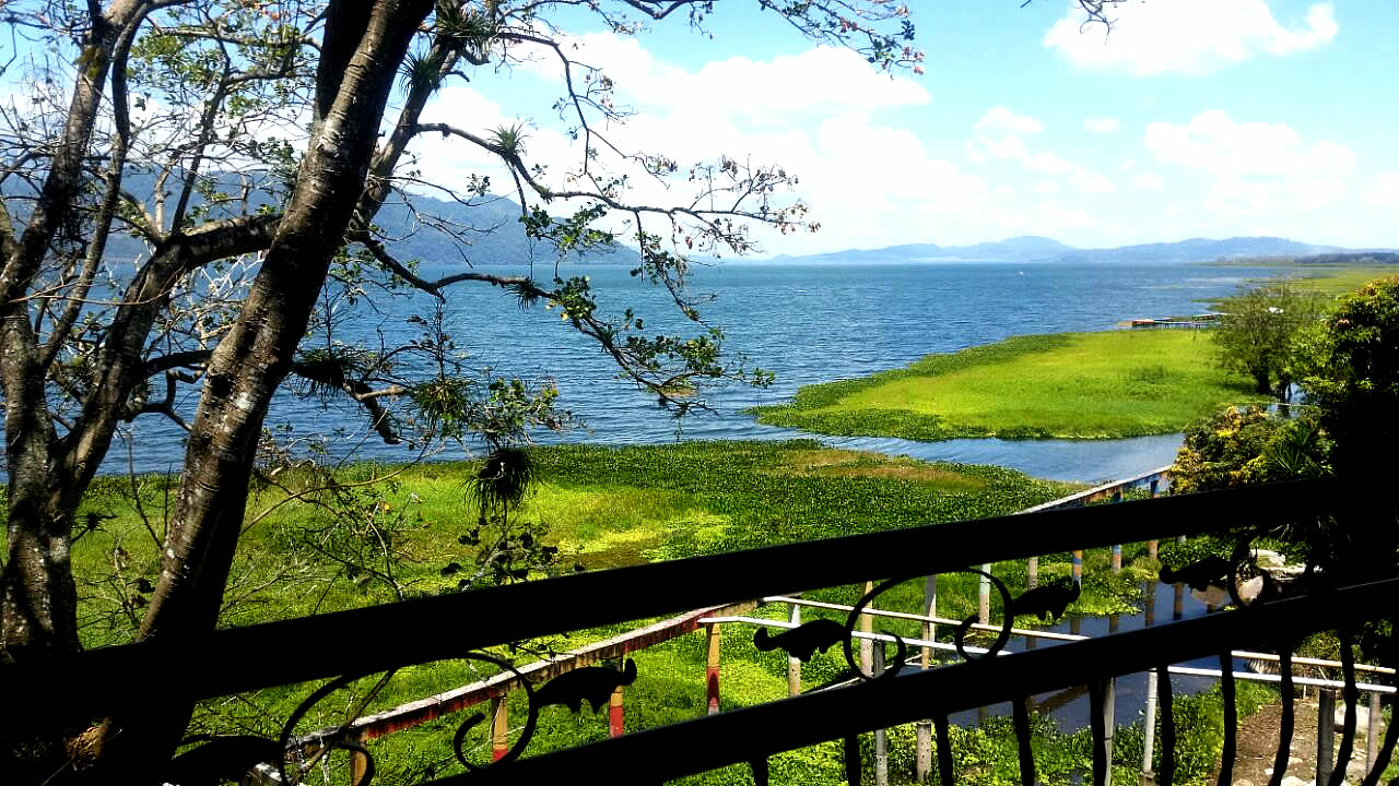 Vista del Lago de Yojoa